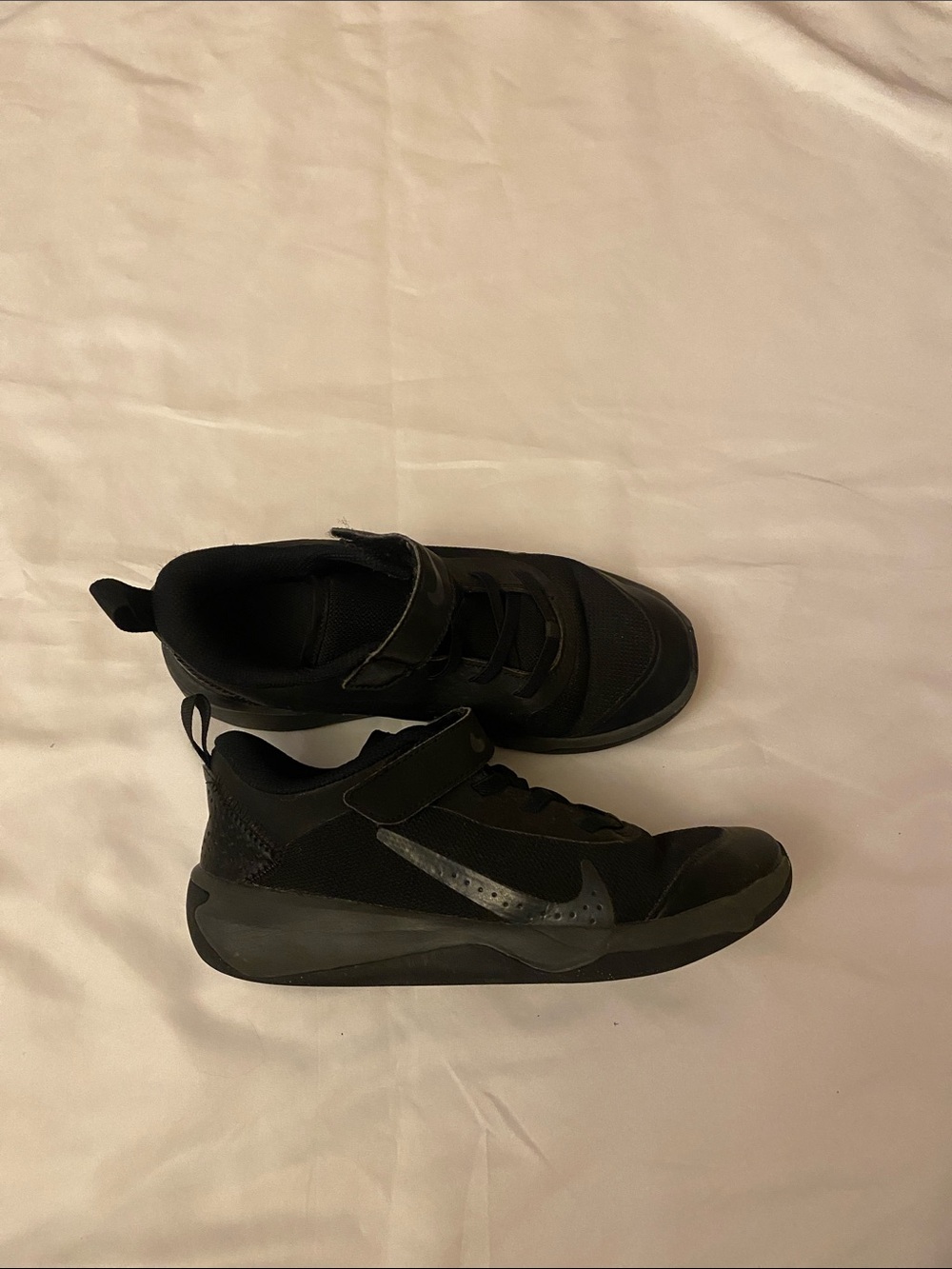 Nike Black Youth Sneakers. US size- 3Y